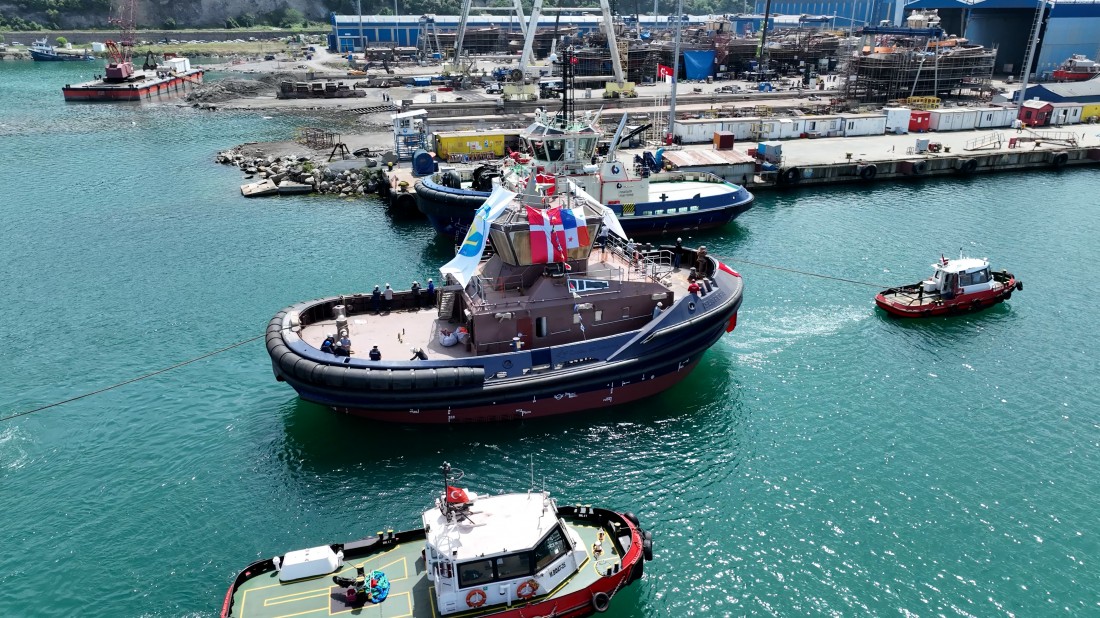 THE MOMENTUM BUILDS: MED MARINE LAUNCHES SECOND TRAKTOR 2600-Z TUGBOAT FOR SVITZER