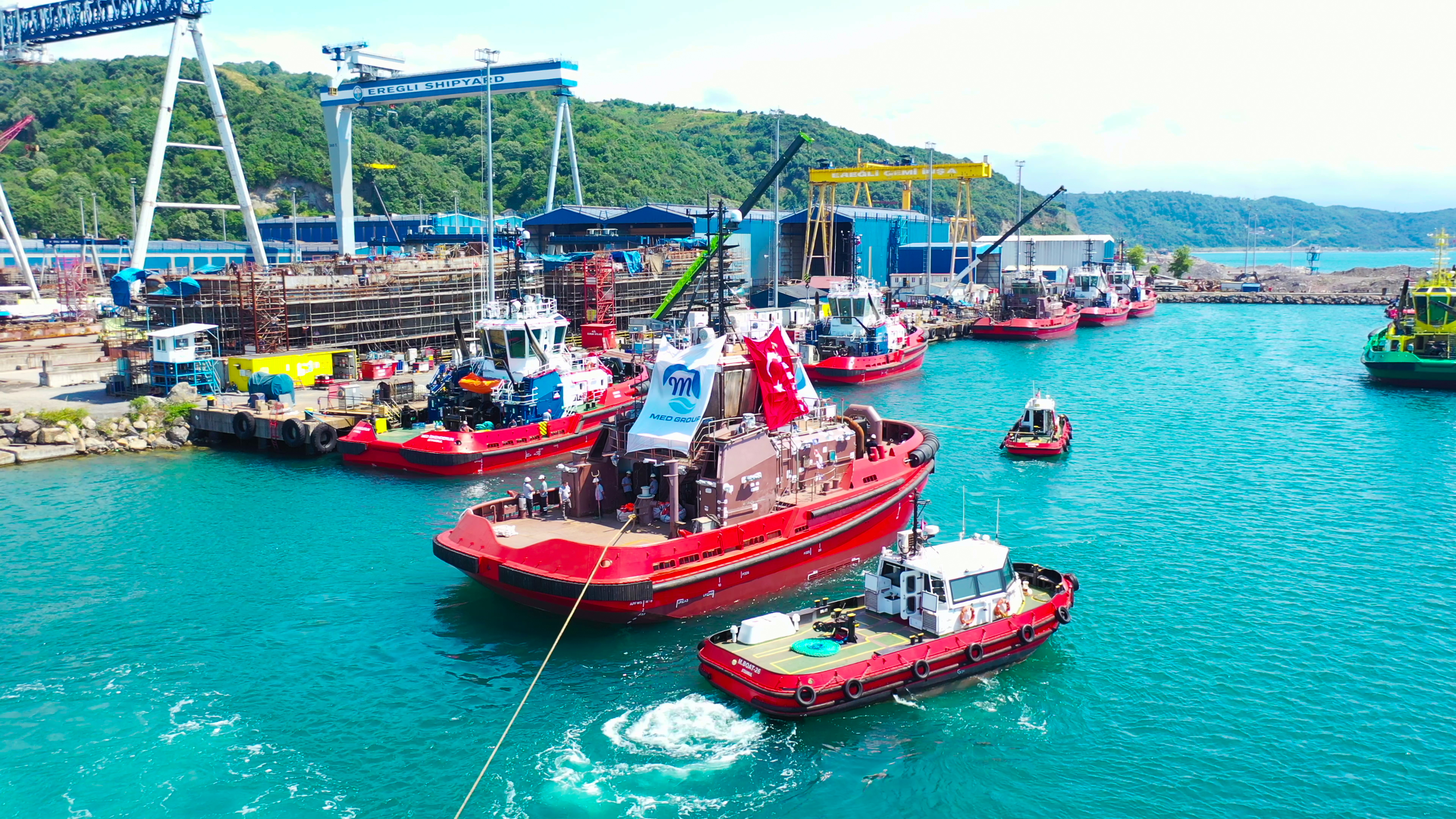 MED MARINE’S LATEST RAmparts 2500-W TUGBOAT TAKES TO THE WATER